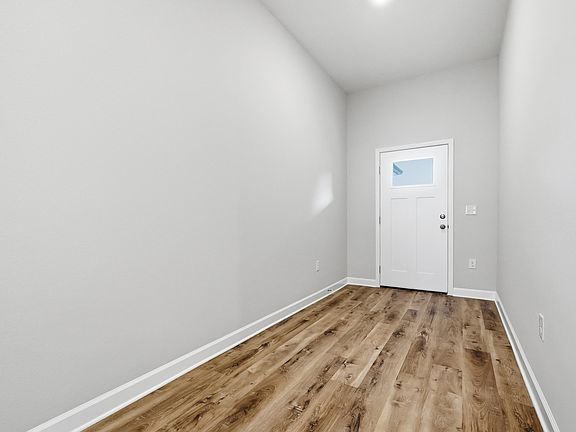 3rd image of 2614 Sorrel Ridge Rd