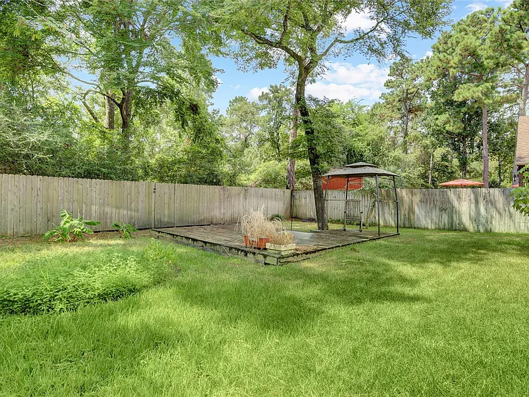 35 Tranquil Glade Pl — Photo 26