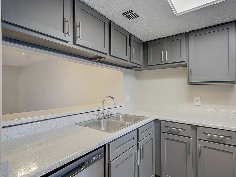 Hidden Oaks Apartments — Photo 69