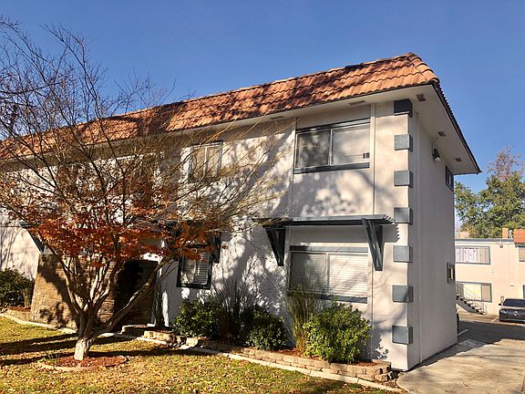 2nd image of 3335 J St APT 4
