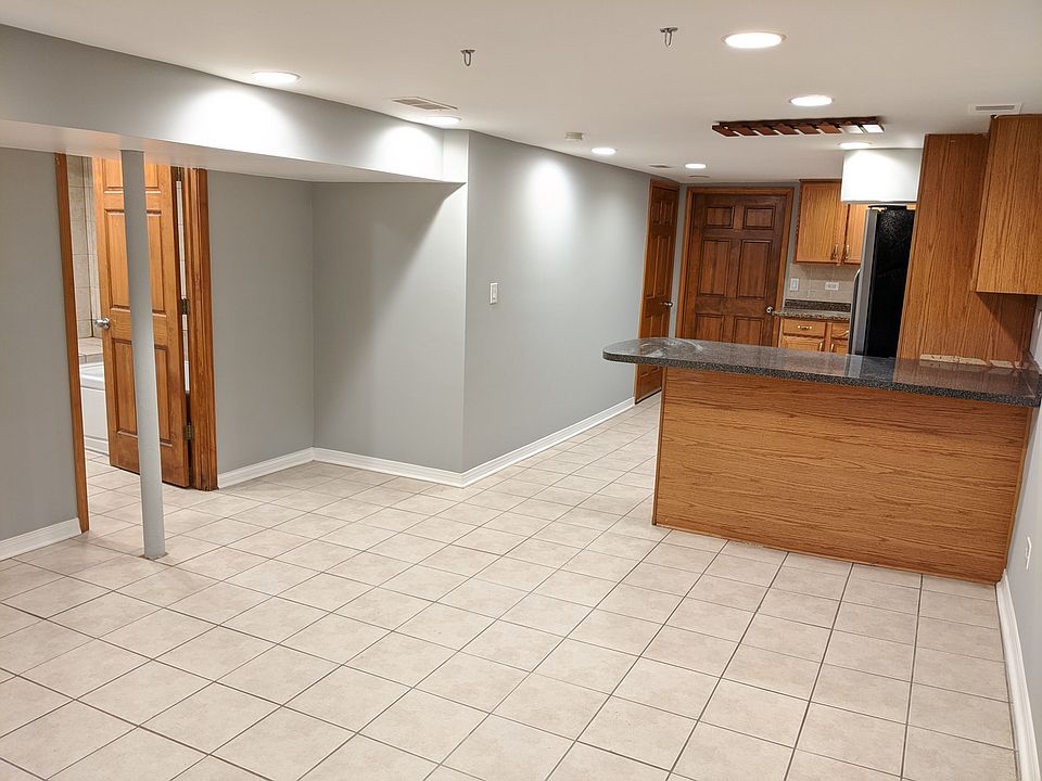 1st image of 5804 N Artesian Ave Unit B