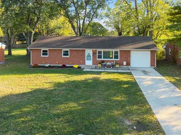 129 Phillipsburg Union Rd, Englewood, OH 45322