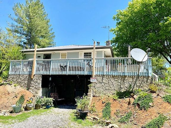 2nd image of 803 Keener Rd