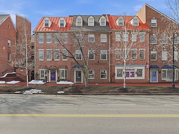 3rd image of 623 S Washington St #623