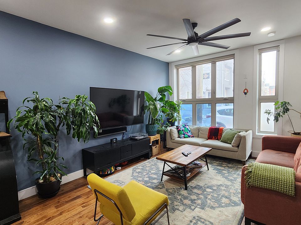 1st image of 150 Brown St Floor 1
