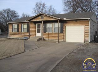 1100 SE 35th Ter, Topeka, KS 66605