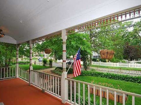 3rd image of 31 Burt Ave
