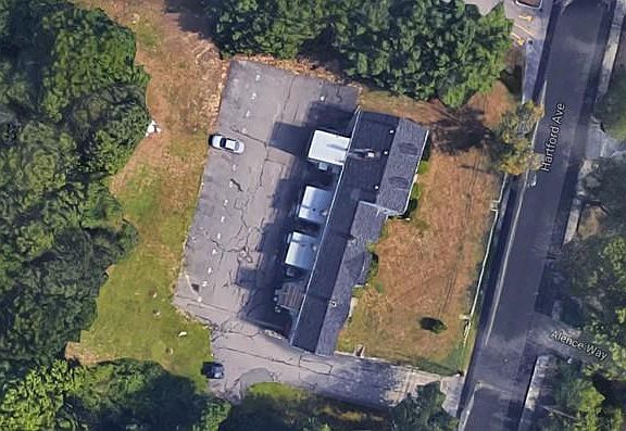 2nd image of 368 Hartford Ave