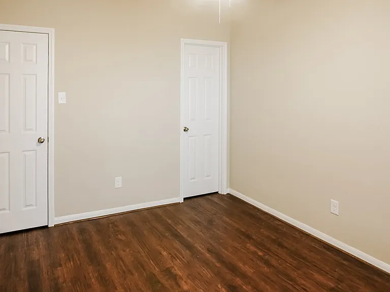 19011 Woodland Leaf Ln — Photo 11