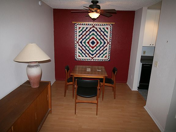 4th image of 814 S Langley Ave