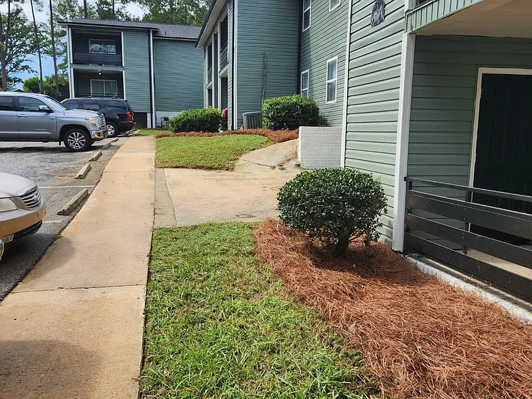 1300 Johnson Ave — Photo 4