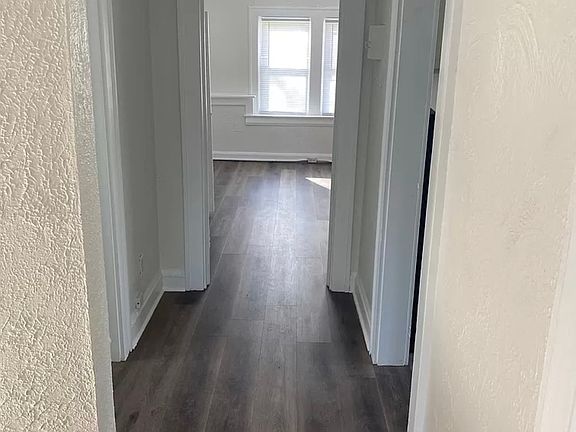 2nd image of 410 Dorwil Dr Unit 2