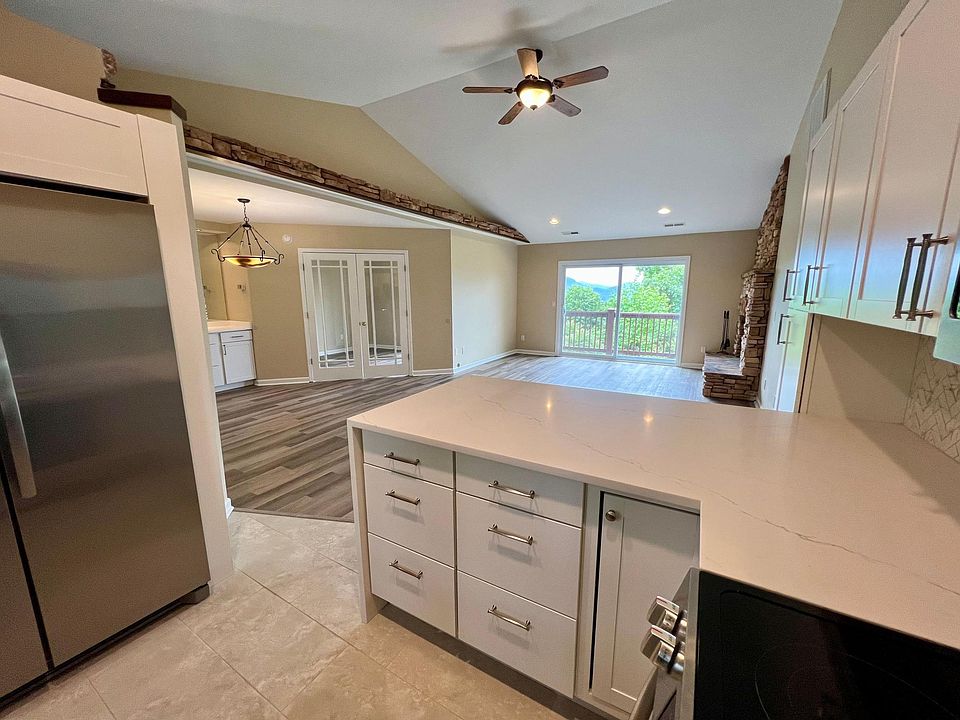 Gorgeous new stainless steel appliances