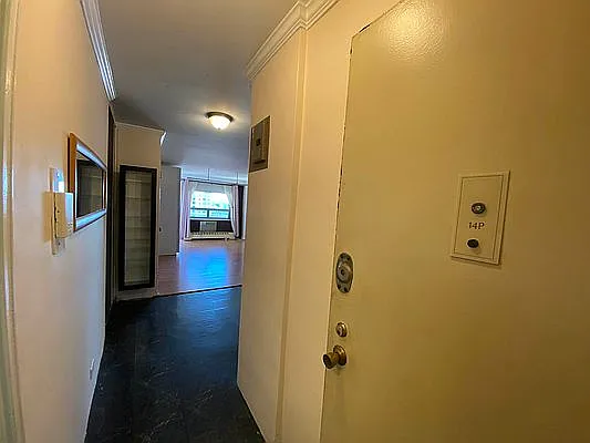 6115 97th St APT 14P photo 1