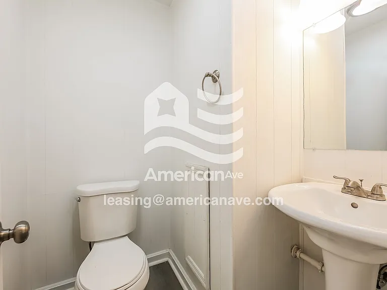 917837_011_main_bathroom_13743138.jpg