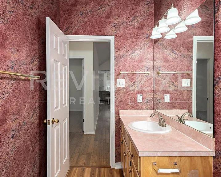 105 Ventura Cir — Photo 27
