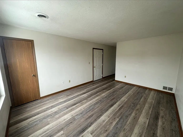 262 3rd St #2 — Photo 7