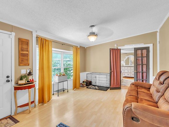 4th image of 35 Deaton Ln