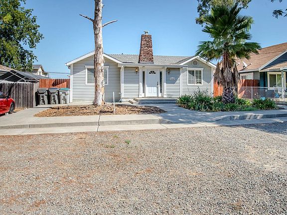 3rd image of 26442 Capay St