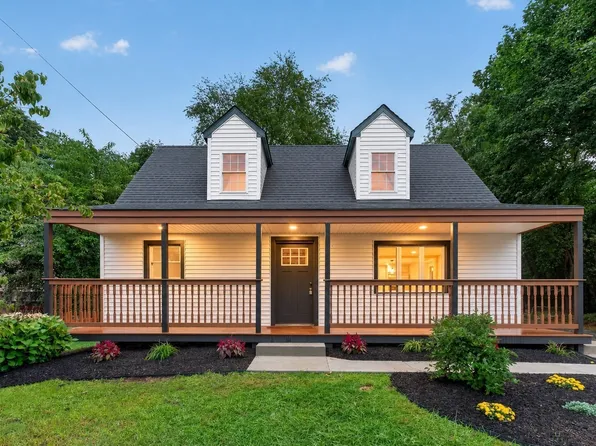18 Elbridge Rd, Auburn, MA 01501