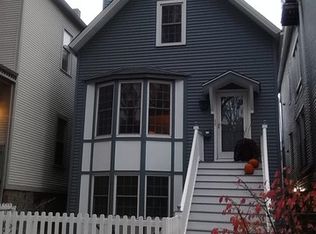 1435 W School St, Chicago, IL 60657