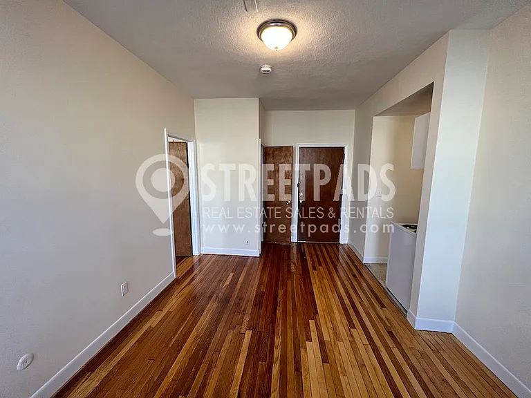 64 Brighton Ave #200 — Photo 9
