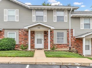 812 Highland Hill Ct UNIT B, Saint Peters, MO 63376