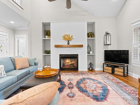 5th image of 4959 Grove Park Dr NE
