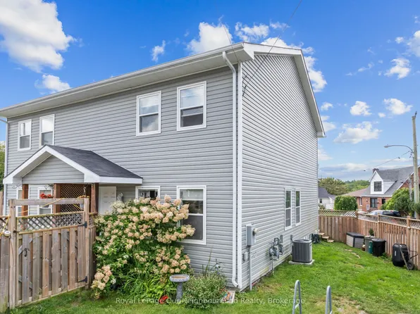 28 Hope St N, Pt Hope, ON L1A 2N5