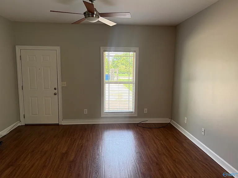468 Wade Rd SE #A — Photo 3
