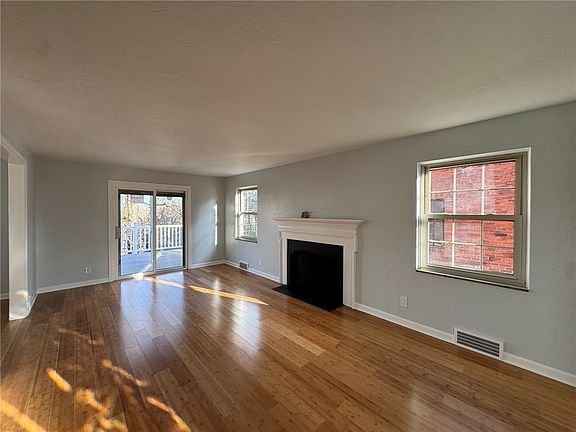 2nd image of 772 Scott Rd