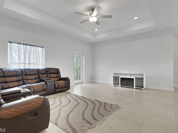 3rd image of 28 NW 26th St