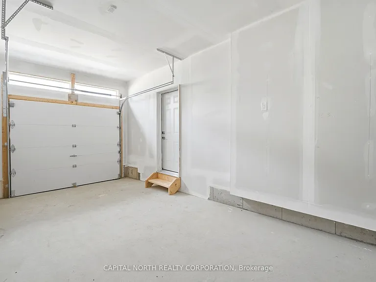 660 Colborne St W #83 — Photo 27
