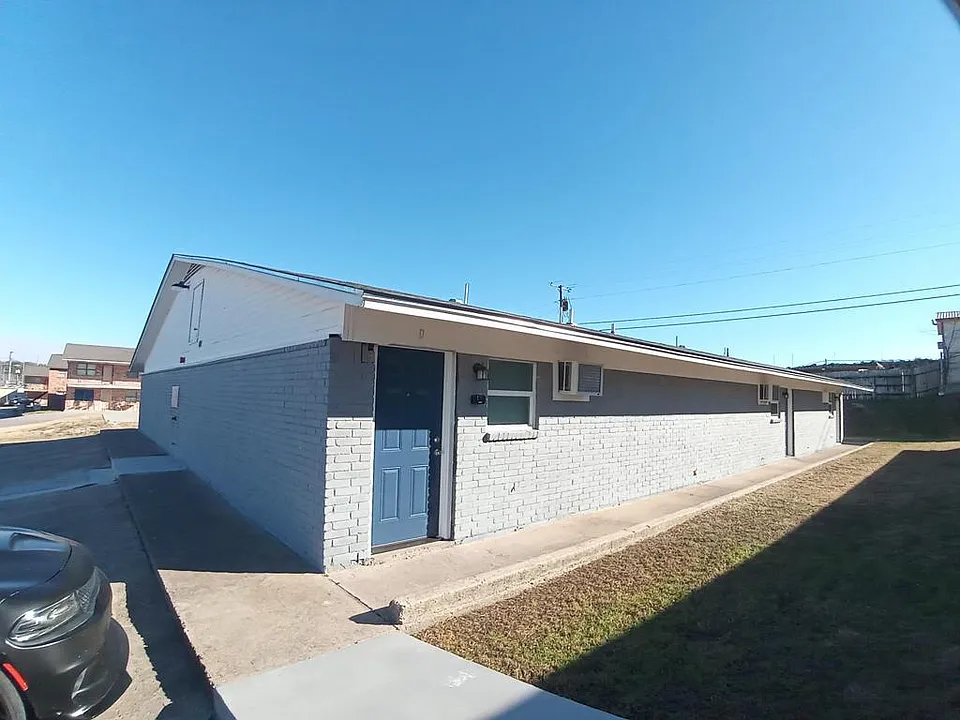 401 Sunset Ln #A