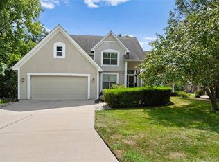 2801 SW Twincreek Ct, Blue Springs, MO 64015