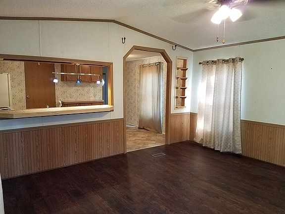 2nd image of 22937 Shady Oaks Ln
