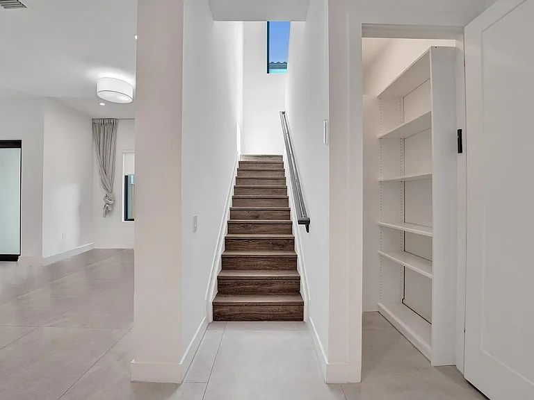 5939 Brookfield Cir W — Photo 13