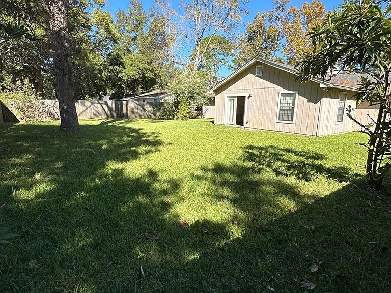 3242 Varnell Dr — Photo 2