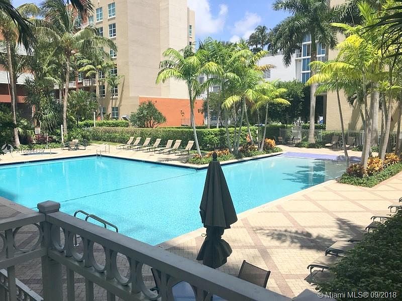 1st image of 2000-2 N Bayshore Dr