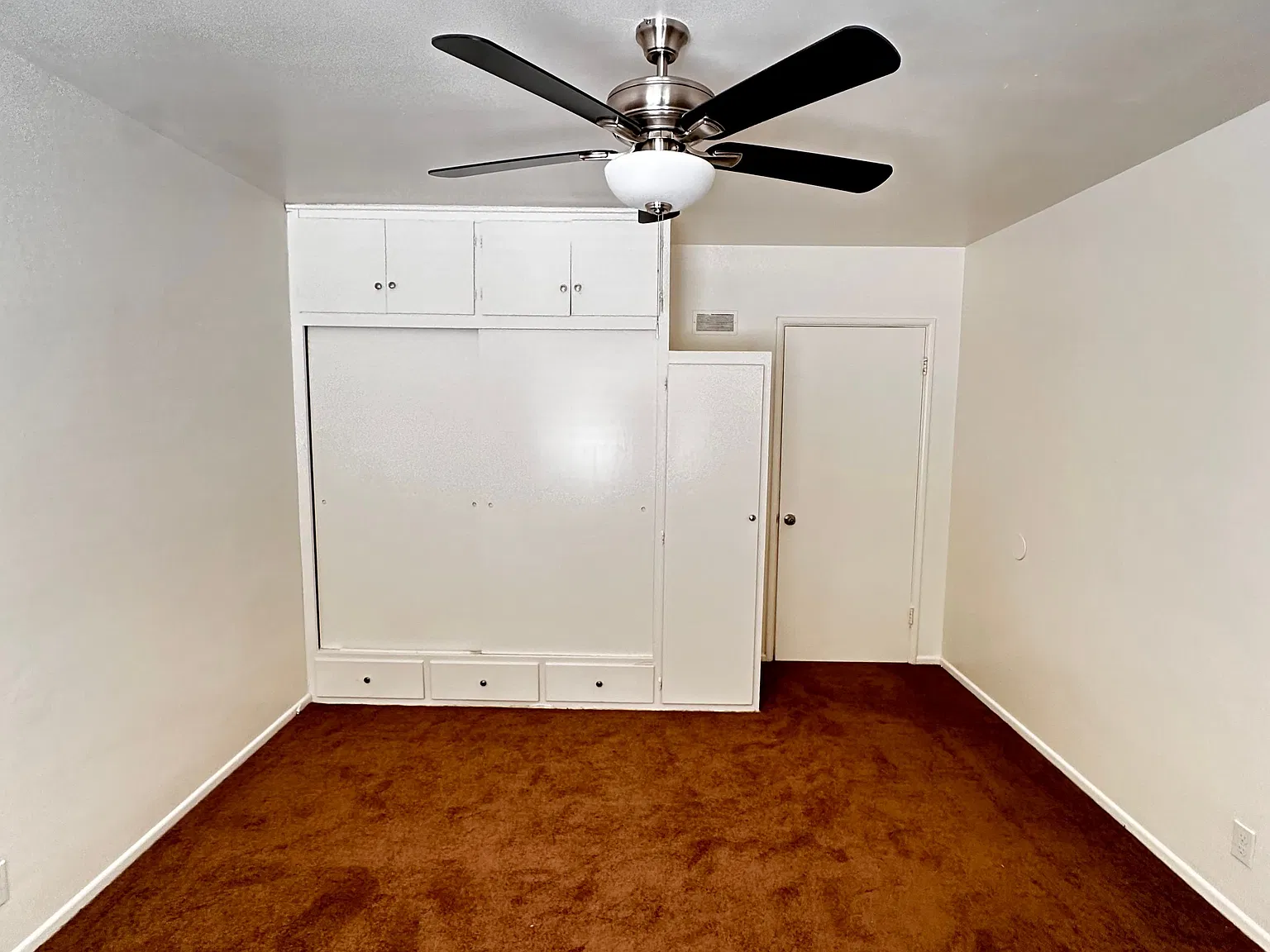 1 bed, $2,000 — Photo 4