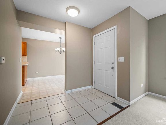 2nd image of 2264 Scott Ln #2264