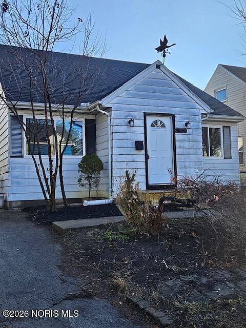 1st image of 4206 Lyman Ave