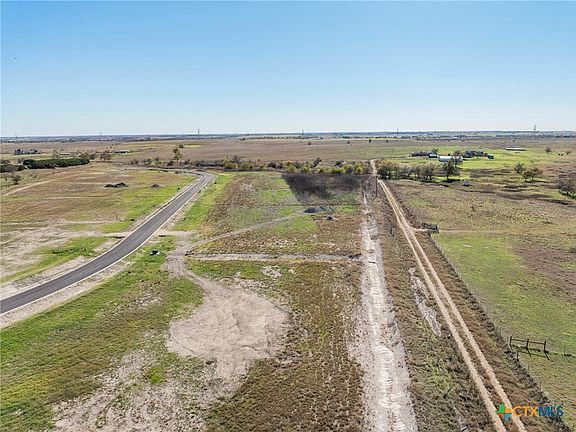 5th image of 15144 Planeview Dr