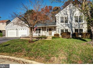 415 Spring Ridge Ct, Sterling, VA 20164