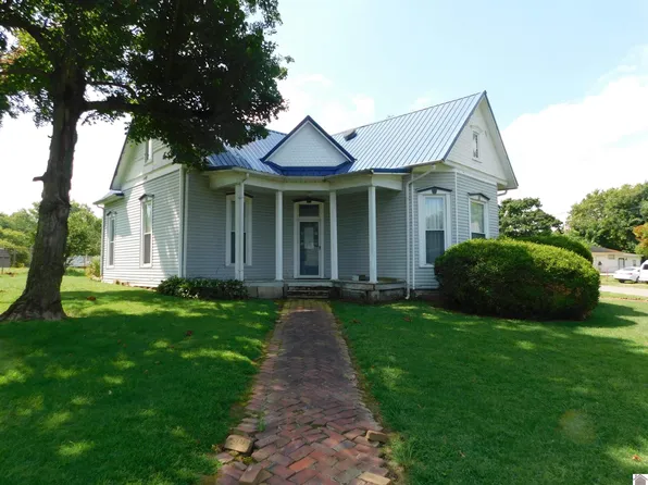 600 E Bellville St, Marion, KY 42064