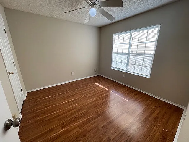 11029 Traci Lynn Dr — Photo 11