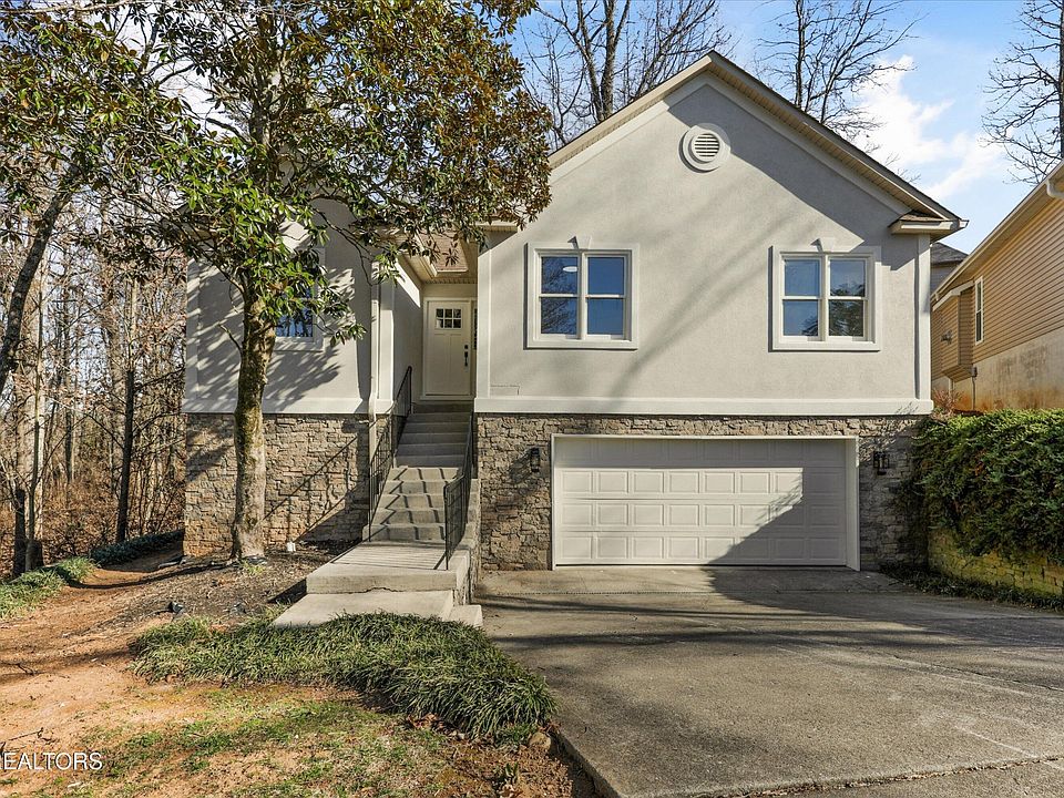 1st image of 1100 Ferncliff Way