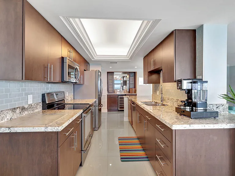 5460 N Ocean Dr #7A — Photo 3