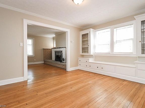 3rd image of 3554 Raymont Blvd