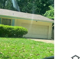 2741 Pinedale St, Jackson, MS 39204